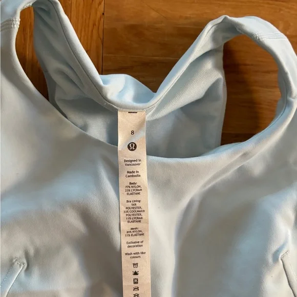 Lululemon Invigorate tank size 8 - Picture 3 of 5